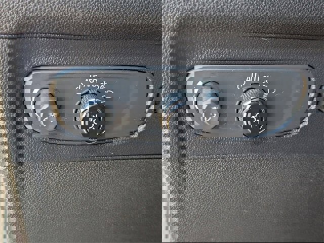 Used 2022 Buick Envision Avenir w/ Technology Package II image 20