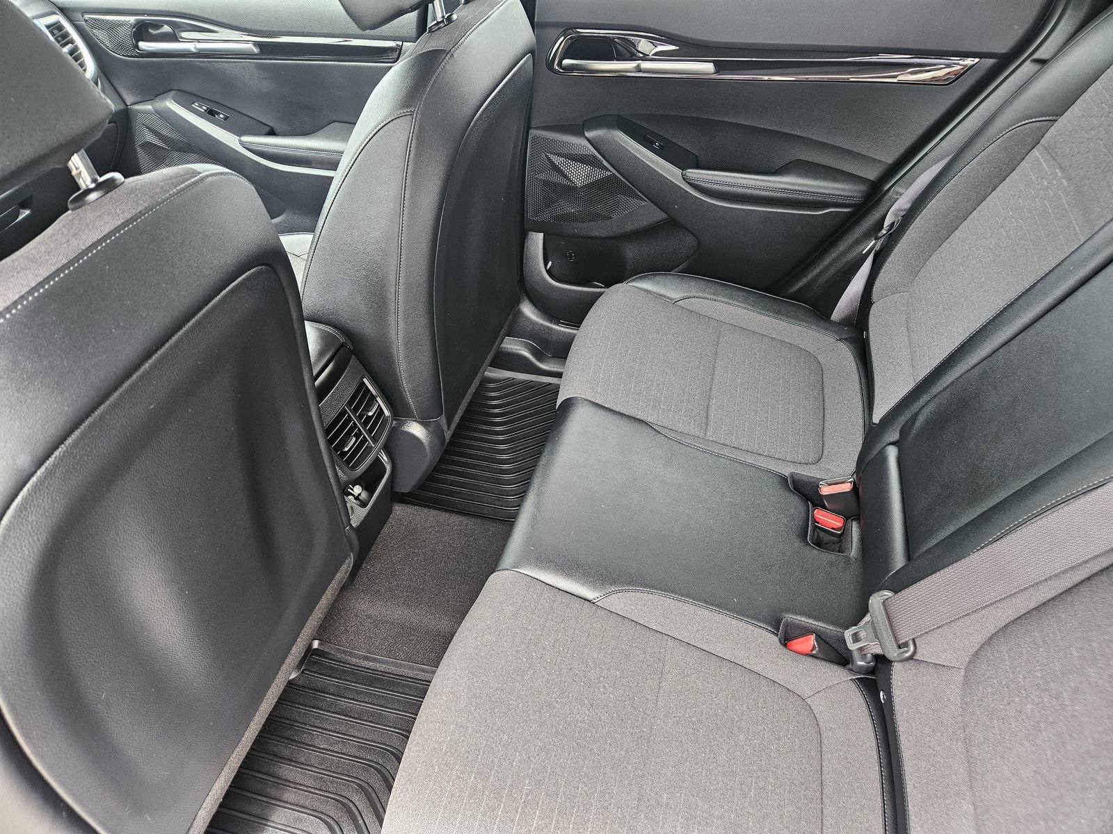 Used 2022 Kia Seltos S FWD image 33