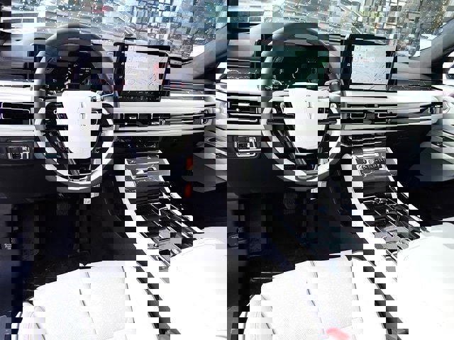 New 2026 Lincoln Aviator Black Label w/ Dynamic Handling Package image 17