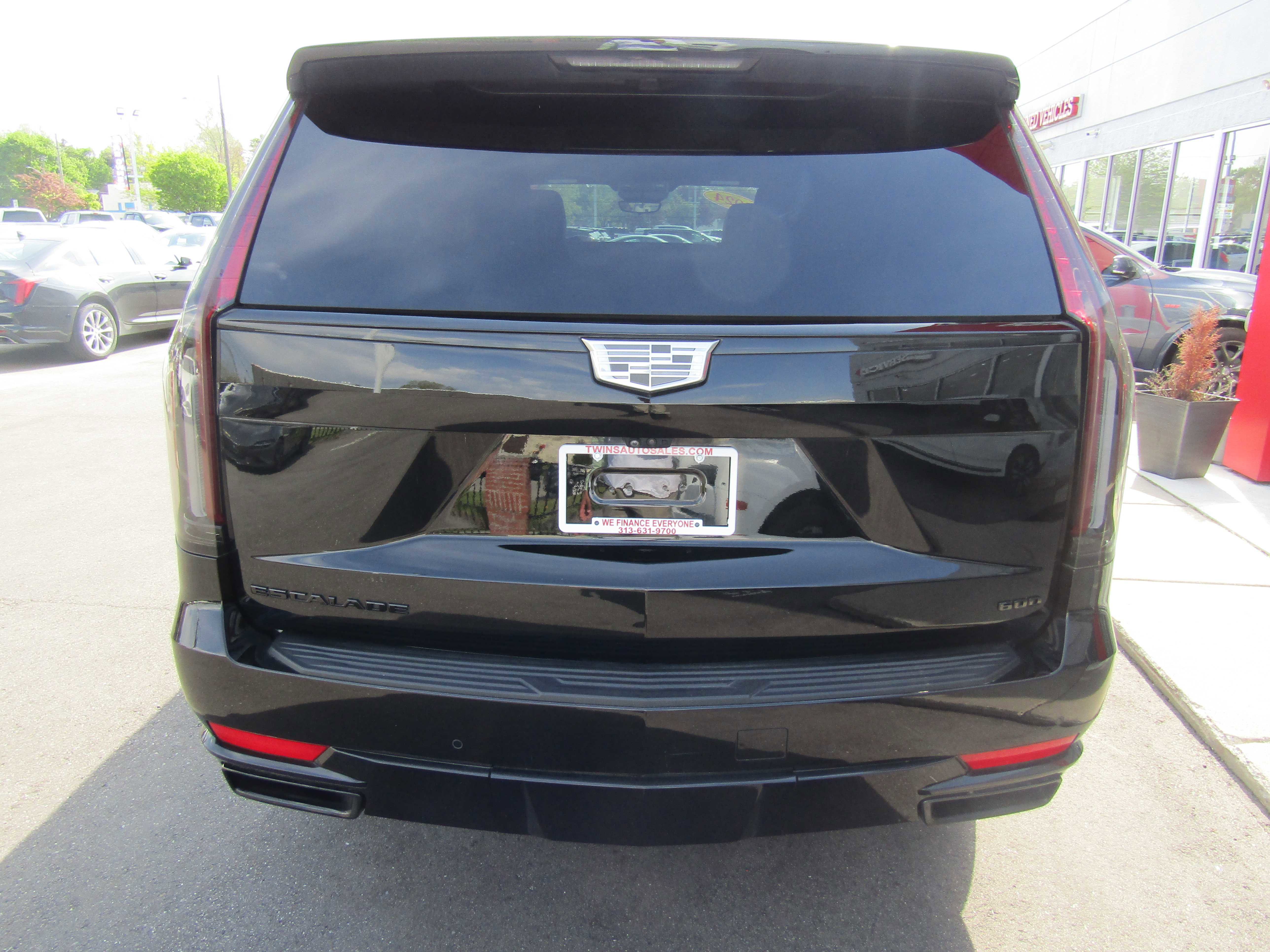 Used 2024 Cadillac Escalade Sport w/ LPO, ONYX Package AWD/4WD image 6