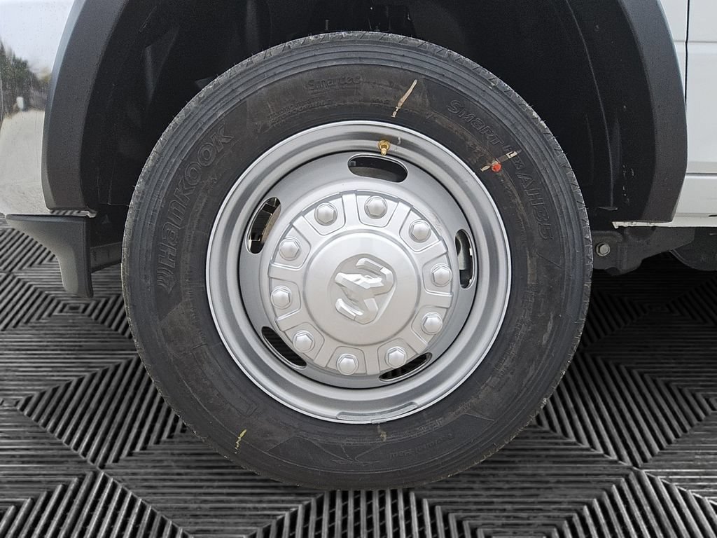 New 2026 RAM 5500 Tradesman w/ Chrome Appearance Group AWD/4WD image 15