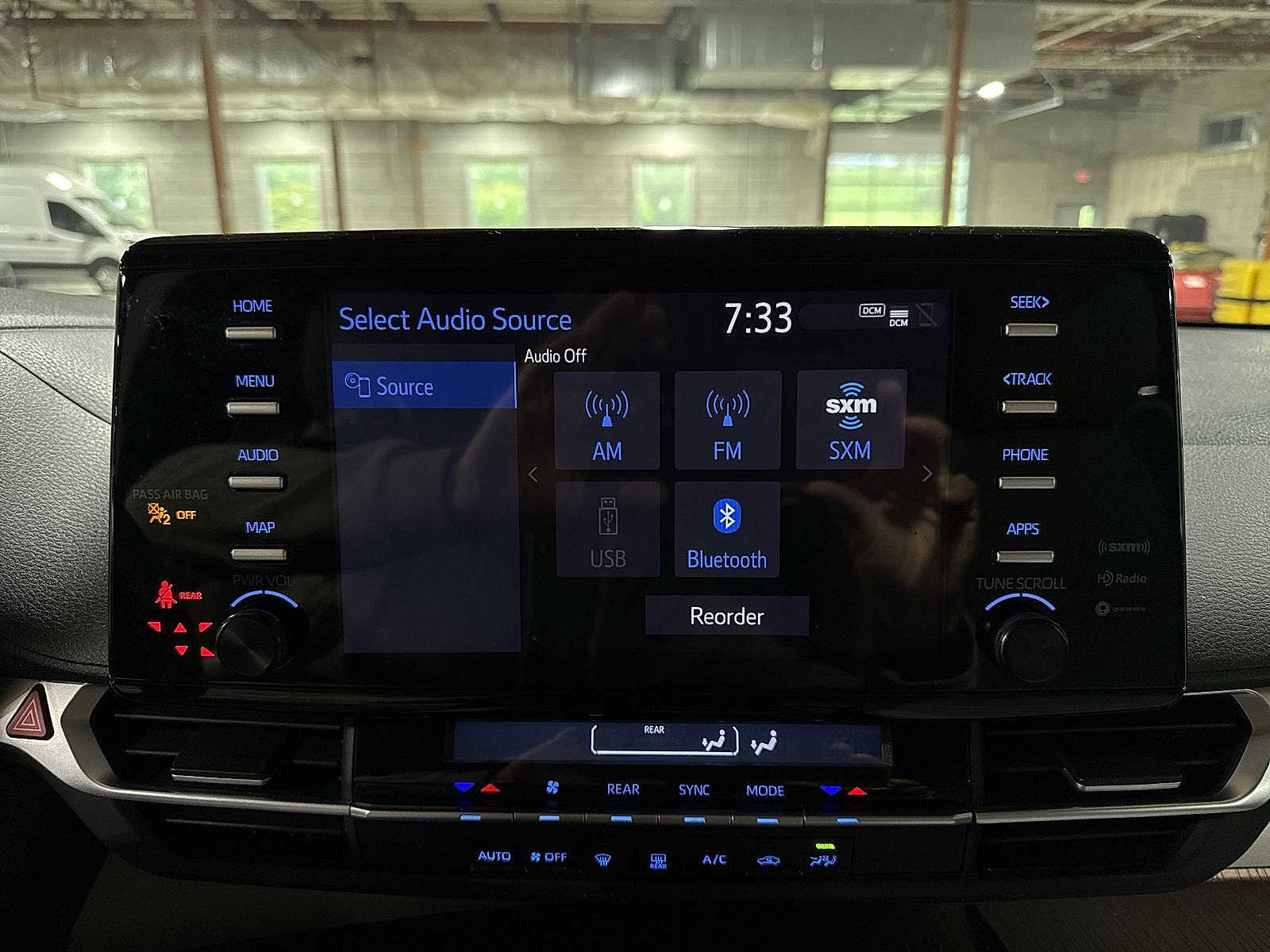 Certified 2022 Toyota Sienna LE FWD image 21