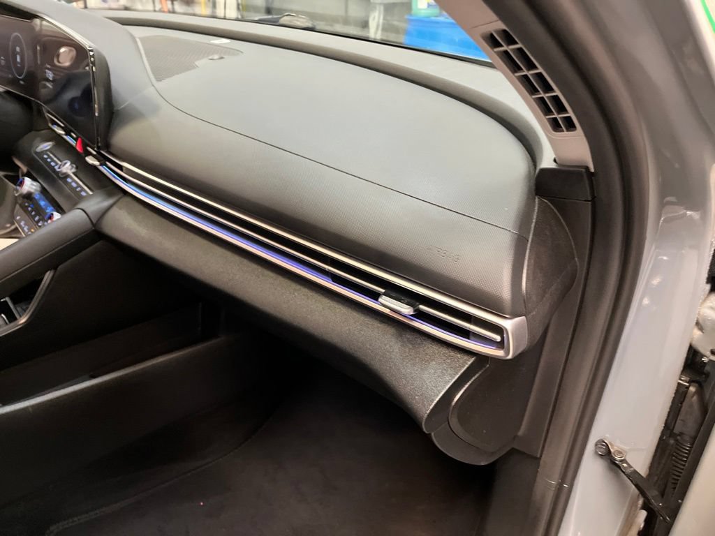 Used 2023 Hyundai Elantra Limited w/ Cargo Package FWD image 35