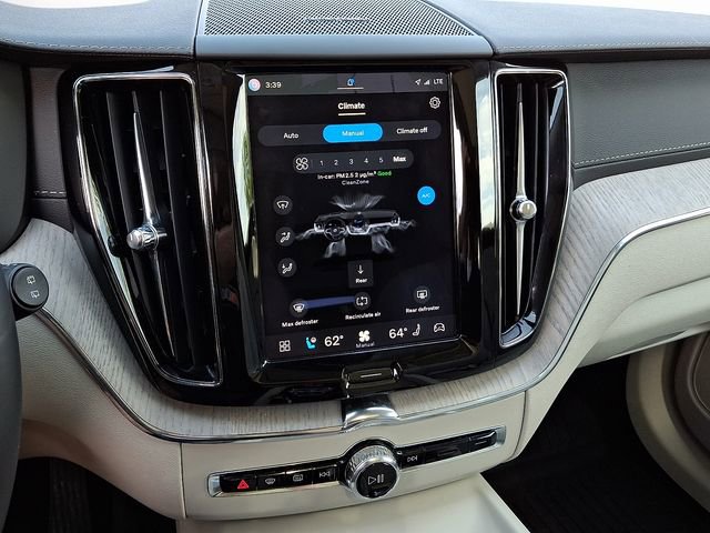 Used 2022 Volvo XC60 B5 Inscription w/ Advanced Package AWD/4WD image 17