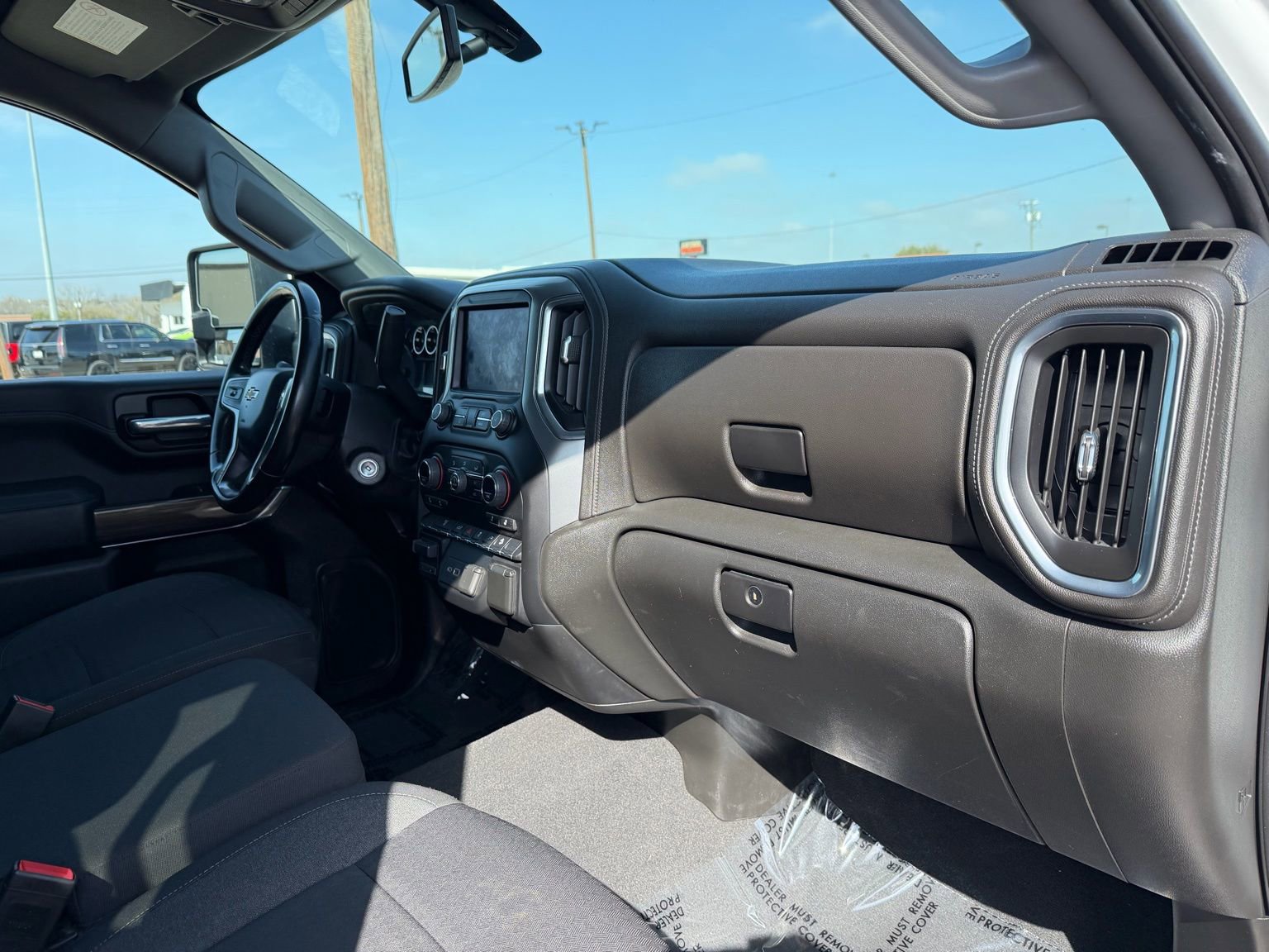 Used 2023 Chevrolet Silverado 2500 LT image 17