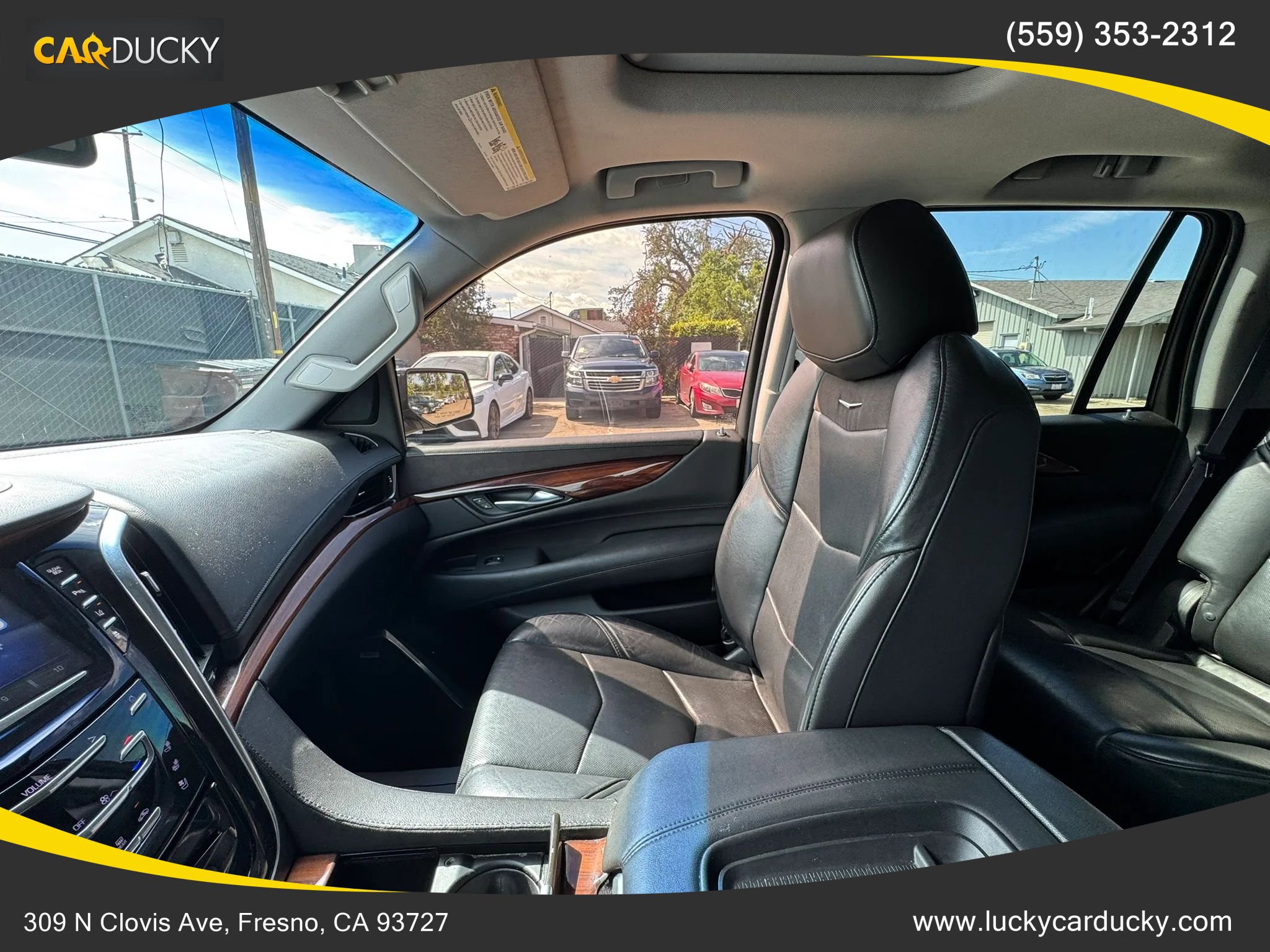 Used 2015 Cadillac Escalade Premium image 17
