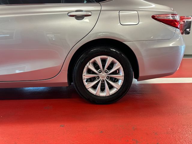 Used 2016 Toyota Camry LE FWD image 28