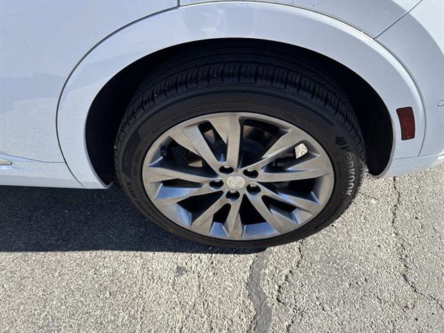 Used 2021 Buick Envision Avenir w/ Technology Package II image 28