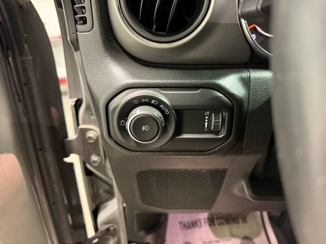 Used 2023 Jeep Wrangler Unlimited Sport AWD/4WD image 15