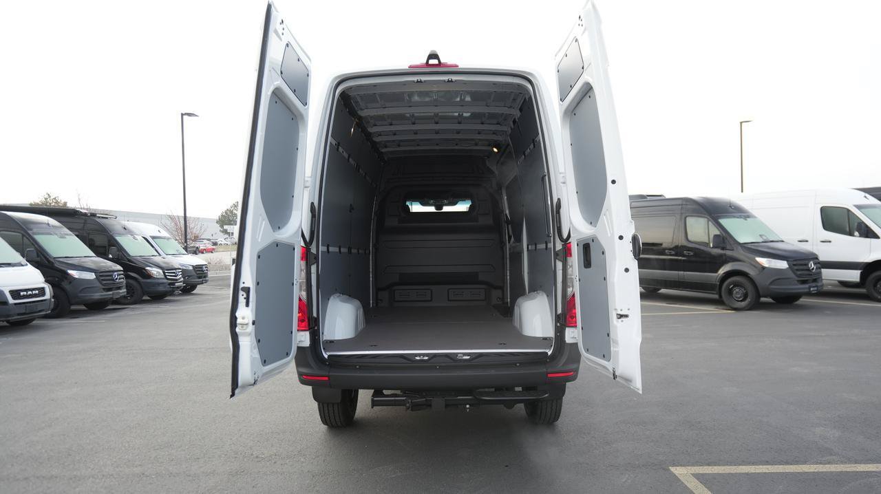 New 2026 Mercedes-Benz Sprinter 2500 image 7