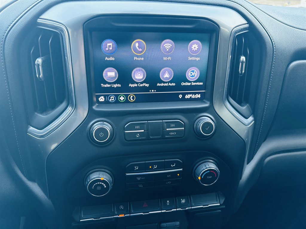 Used 2020 Chevrolet Silverado 1500 LT w/ Trailering Package image 11