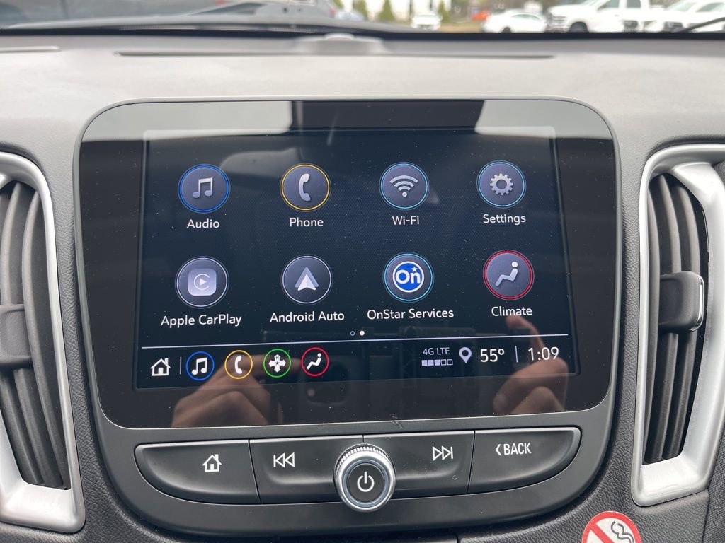 Used 2025 Chevrolet Malibu LT image 10