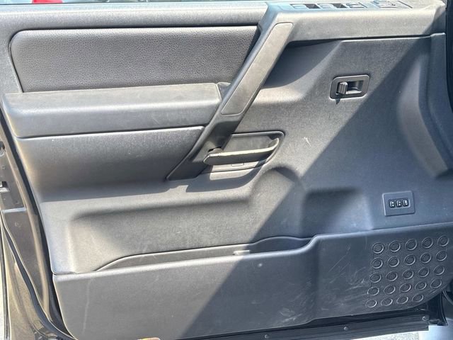 Used 2010 Nissan Titan LE w/ LE Max Utility Pkg RWD image 25