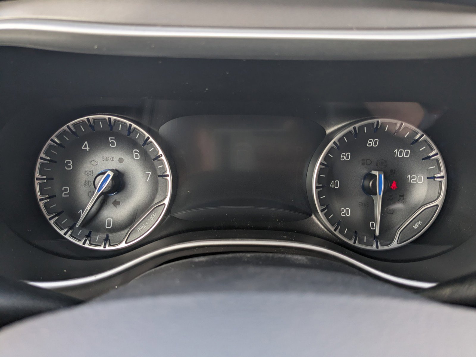 New 2025 Chrysler Voyager LX image 23