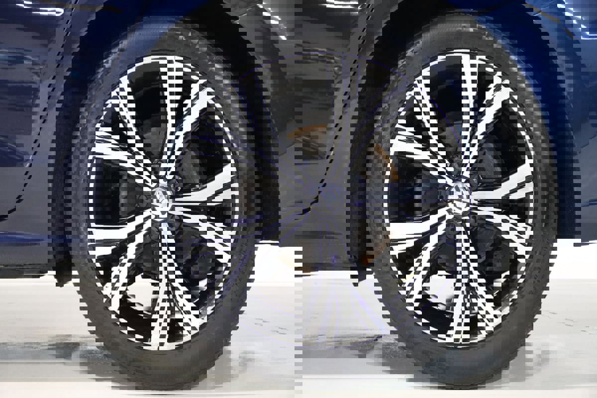 Used 2021 Volkswagen Passat 2.0T SE image 61