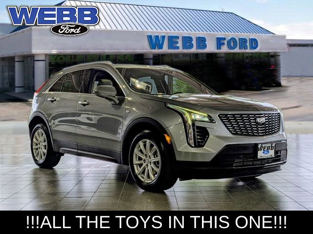 Used 2023 Cadillac XT4 Luxury w/ Cold Weather Package AWD/4WD image 1