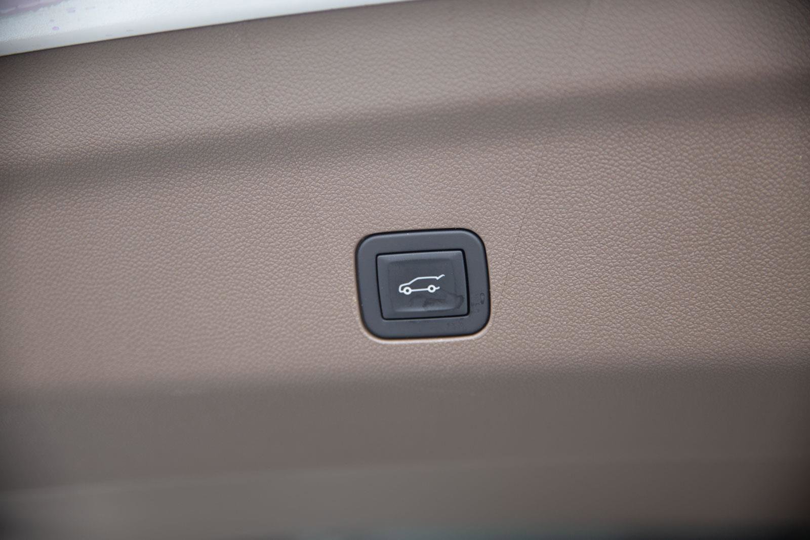 Certified 2024 GMC Yukon Denali w/ Denali Reserve Package image 31