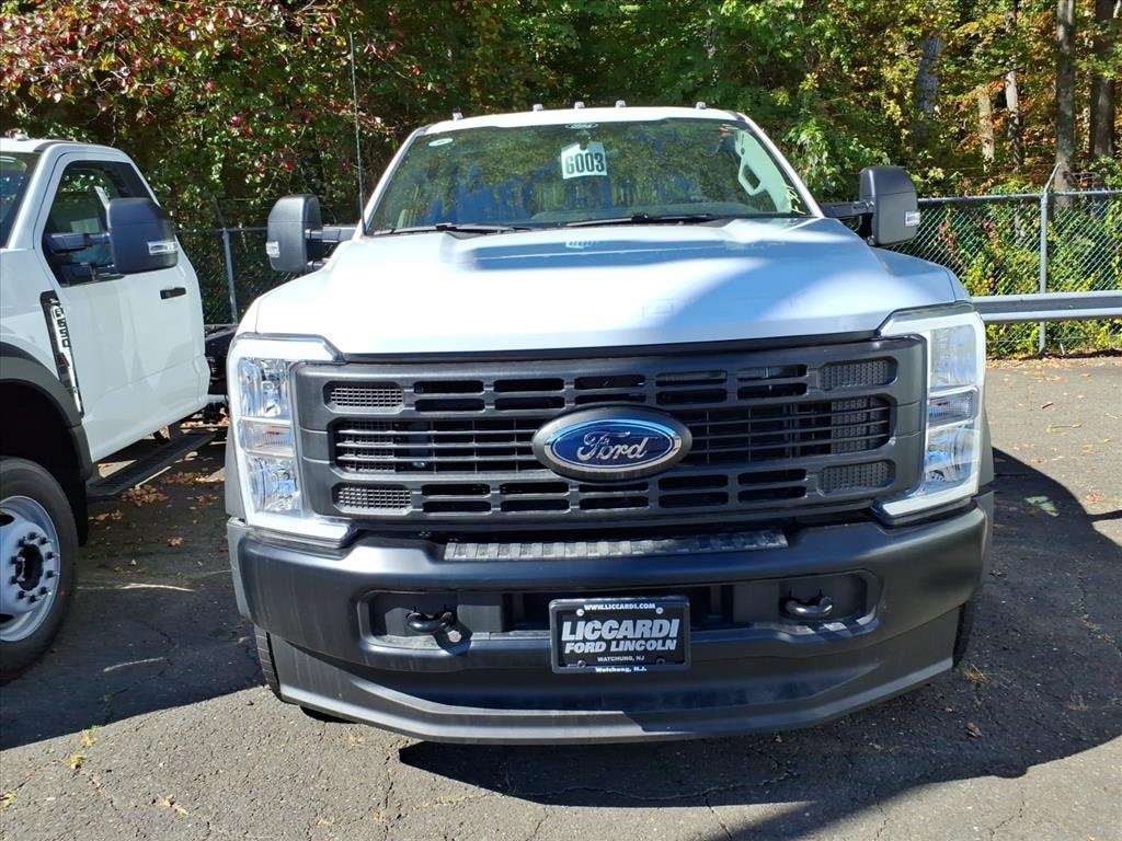 New 2026 Ford F550 4x4 Crew Cab image 2