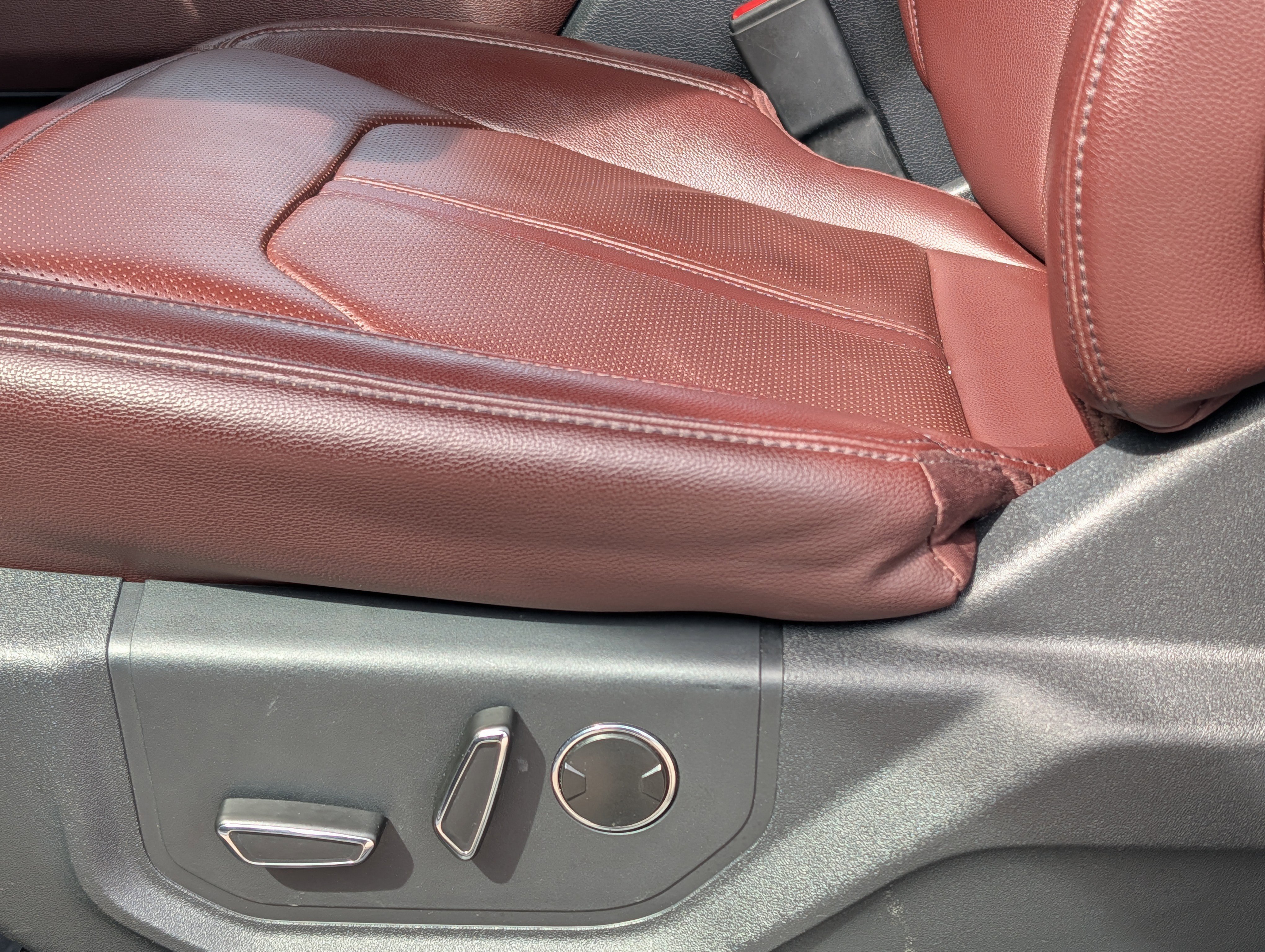 Used 2024 Ford Expedition Max Limited image 11