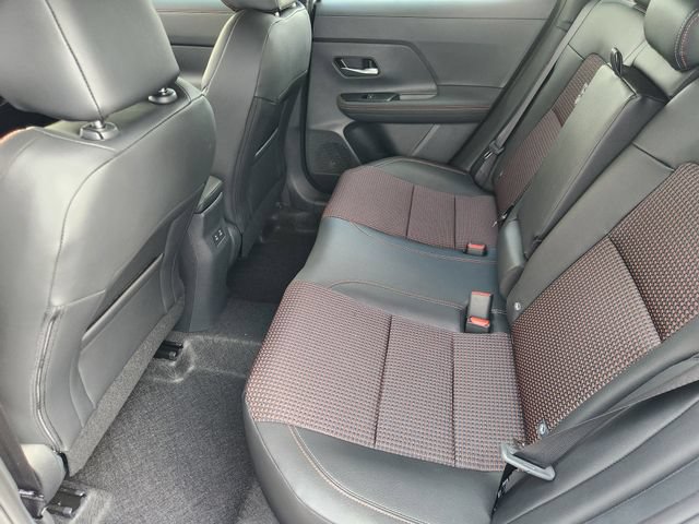 New 2025 Nissan Kicks SR w/ Illumination Package FWD image 21