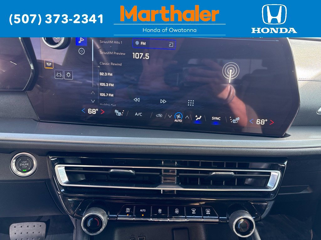 Used 2026 Chevrolet Traverse LT w/ Driver Confidence Package AWD/4WD image 23