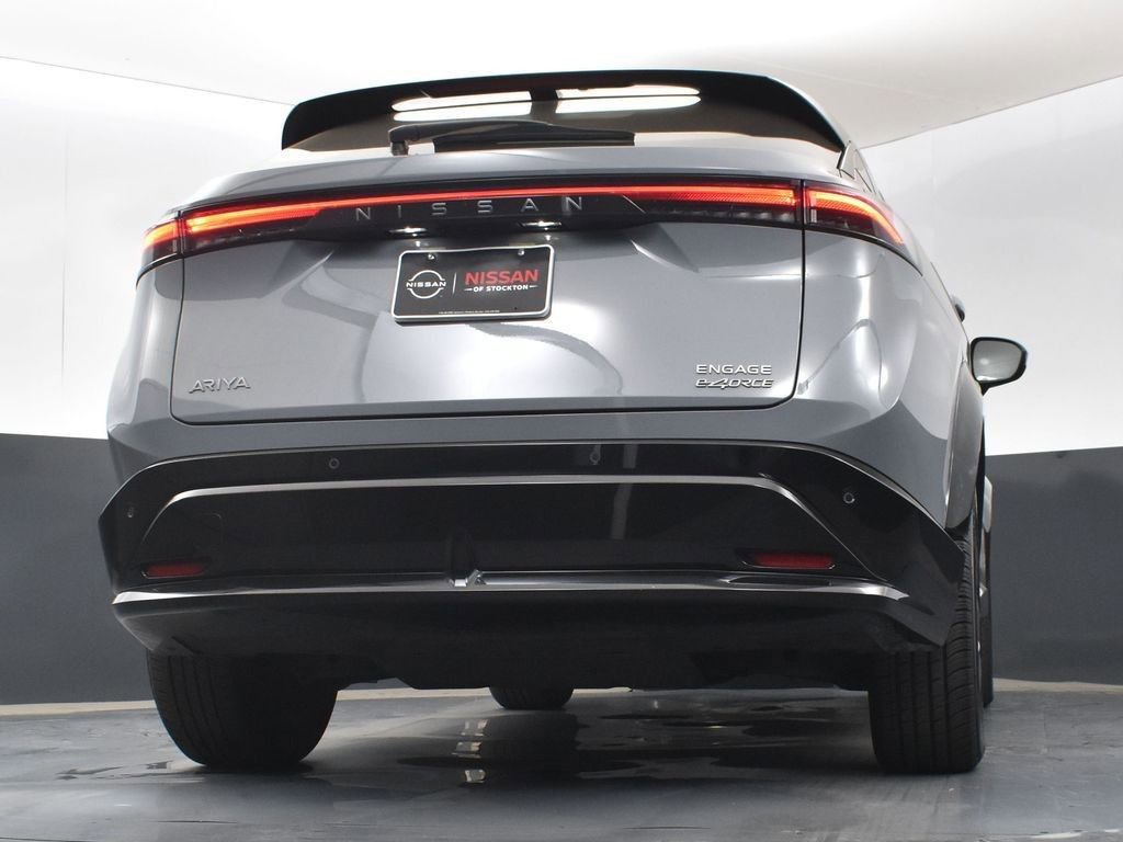 Used 2023 Nissan Ariya AWD image 42