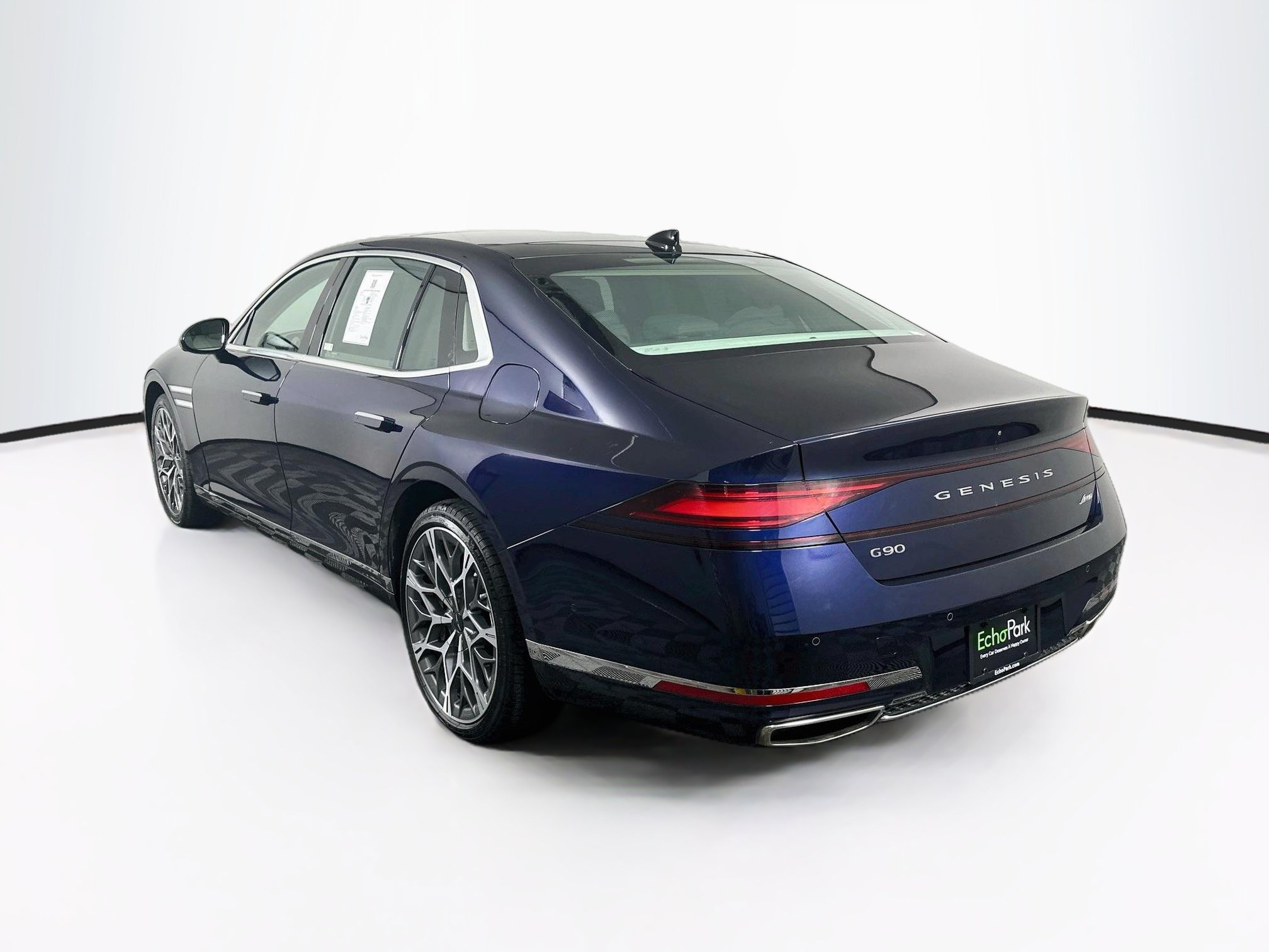 Used 2023 Genesis G90 3.5T AWD/4WD image 5