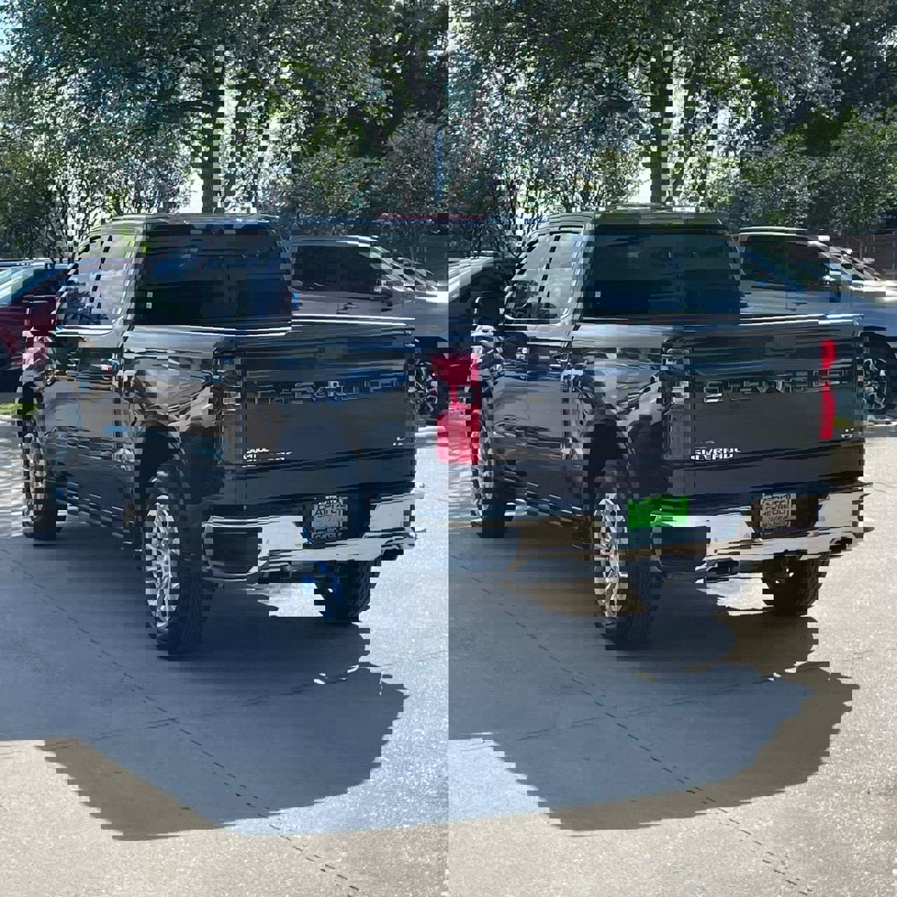 Used 2022 Chevrolet Silverado 1500 LTZ w/ LTZ Premium Package AWD/4WD image 4