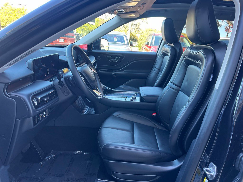 Used 2026 Lincoln Aviator Reserve AWD/4WD image 25