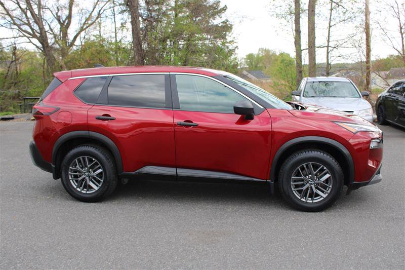 Used 2023 Nissan Rogue S image 8