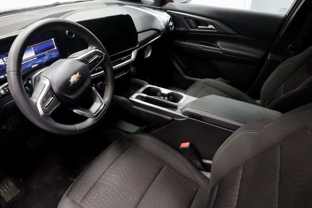 Used 2025 Chevrolet Equinox EV LT image 22