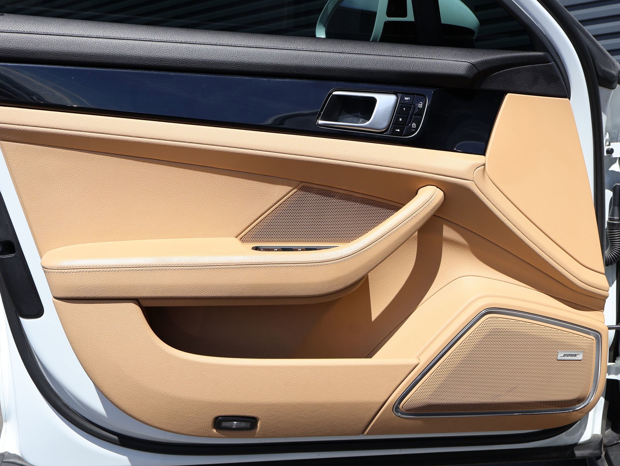 Used 2021 Porsche Panamera 4 image 13