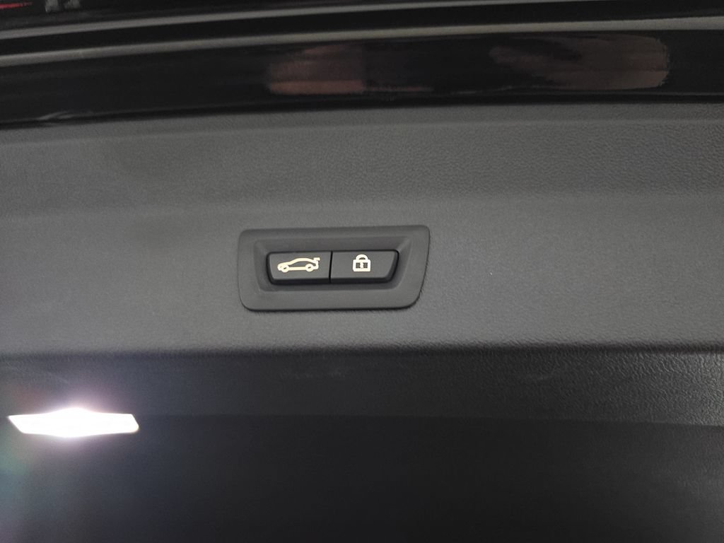 Used 2022 BMW X3 M40i AWD/4WD image 16