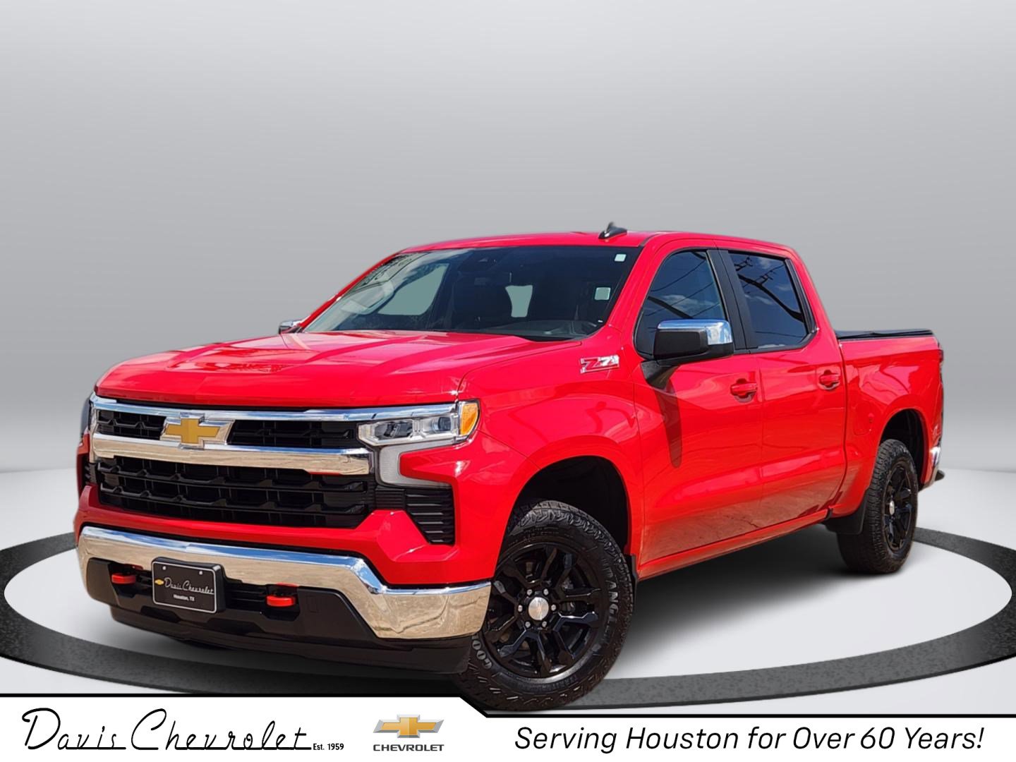 Used 2024 Chevrolet Silverado 1500 LT w/ Z71 Off-Road Package AWD/4WD video 1