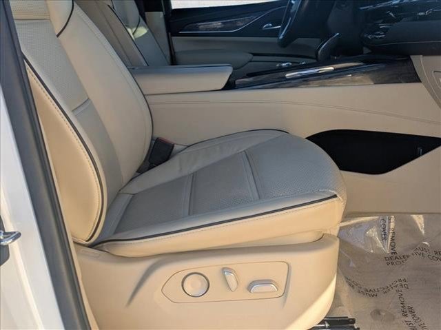 Used 2021 Cadillac Escalade Premium Luxury w/ Driver Assist Tech Package image 22