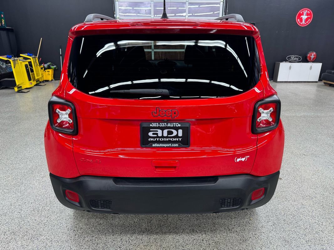 Used 2022 Jeep Renegade Latitude w/ Convenience Group AWD/4WD image 4