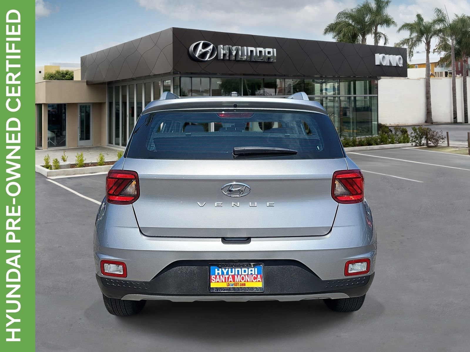 Certified 2023 Hyundai Venue SEL FWD image 4