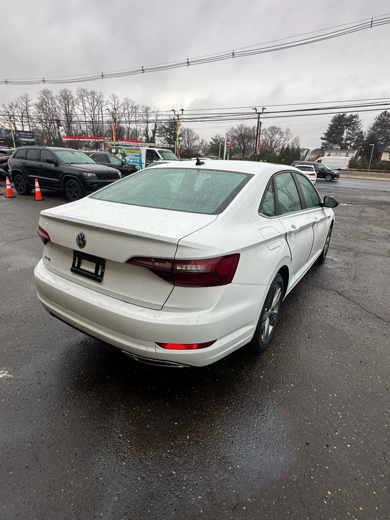 Used 2021 Volkswagen Jetta R-Line FWD image 5