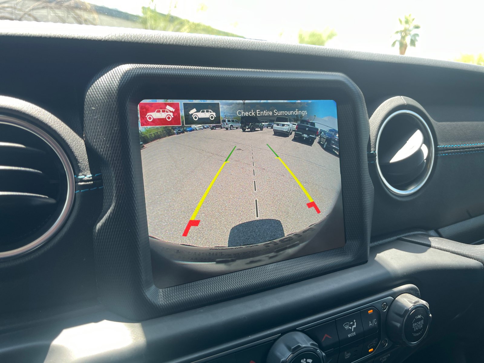 Certified 2021 Jeep Wrangler Unlimited Rubicon 4xe w/ Cold Weather Group AWD/4WD image 23