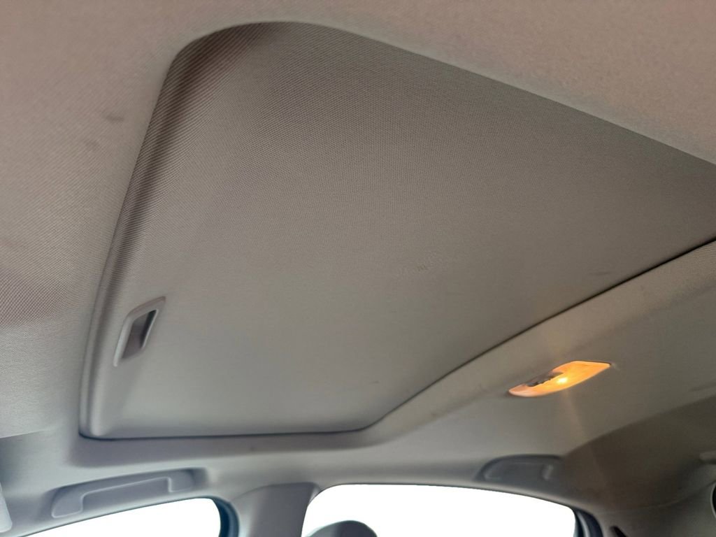 Used 2018 Honda HR-V EX image 16