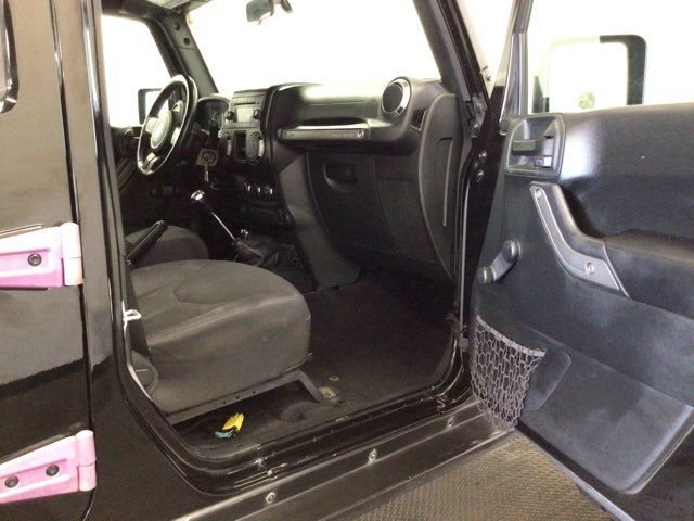 Used 2016 Jeep Wrangler Unlimited Sport w/ Dual Top Group AWD/4WD image 8