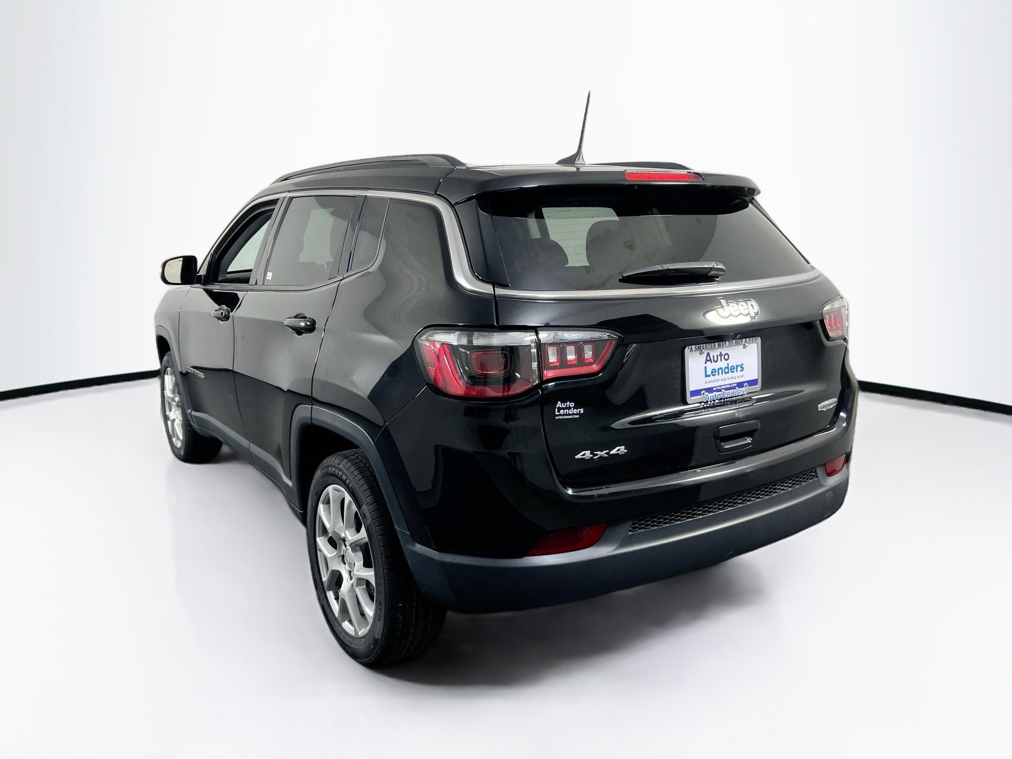 Used 2022 Jeep Compass Latitude image 7