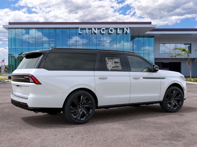 New 2027 Lincoln Navigator L Black Label RWD image 6