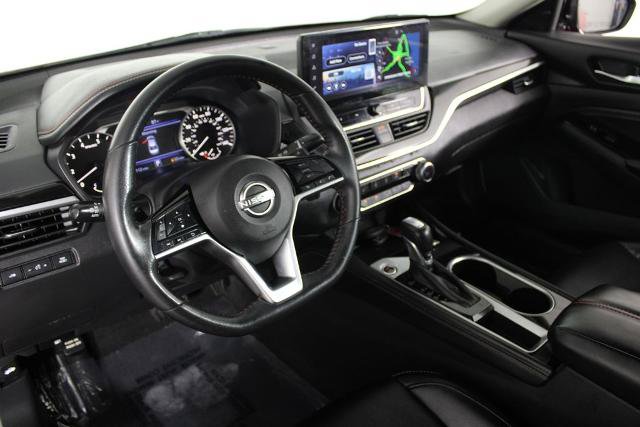 Certified 2023 Nissan Altima 2.5 SR w/ SR Premium Package FWD image 18