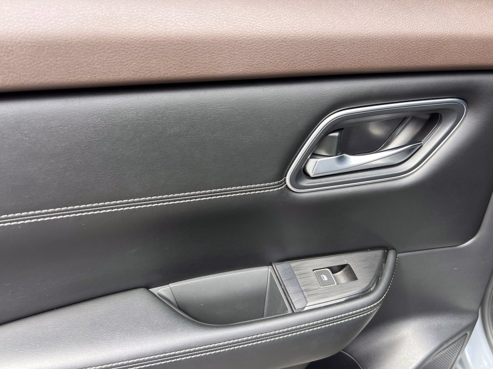 Used 2023 Nissan Rogue Platinum w/ Platinum Premium Package FWD image 52