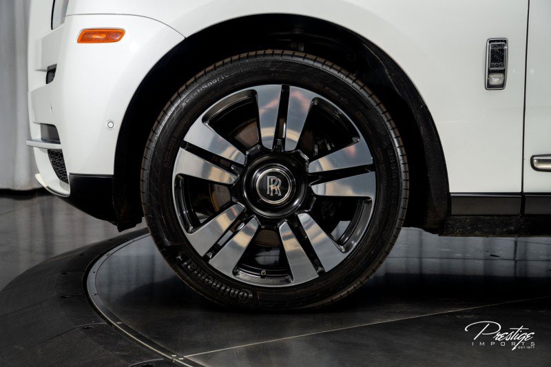 Used 2021 Rolls-Royce Cullinan image 12