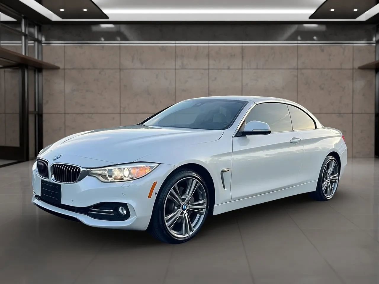 Used 2016 BMW 435i xDrive Convertible image 4