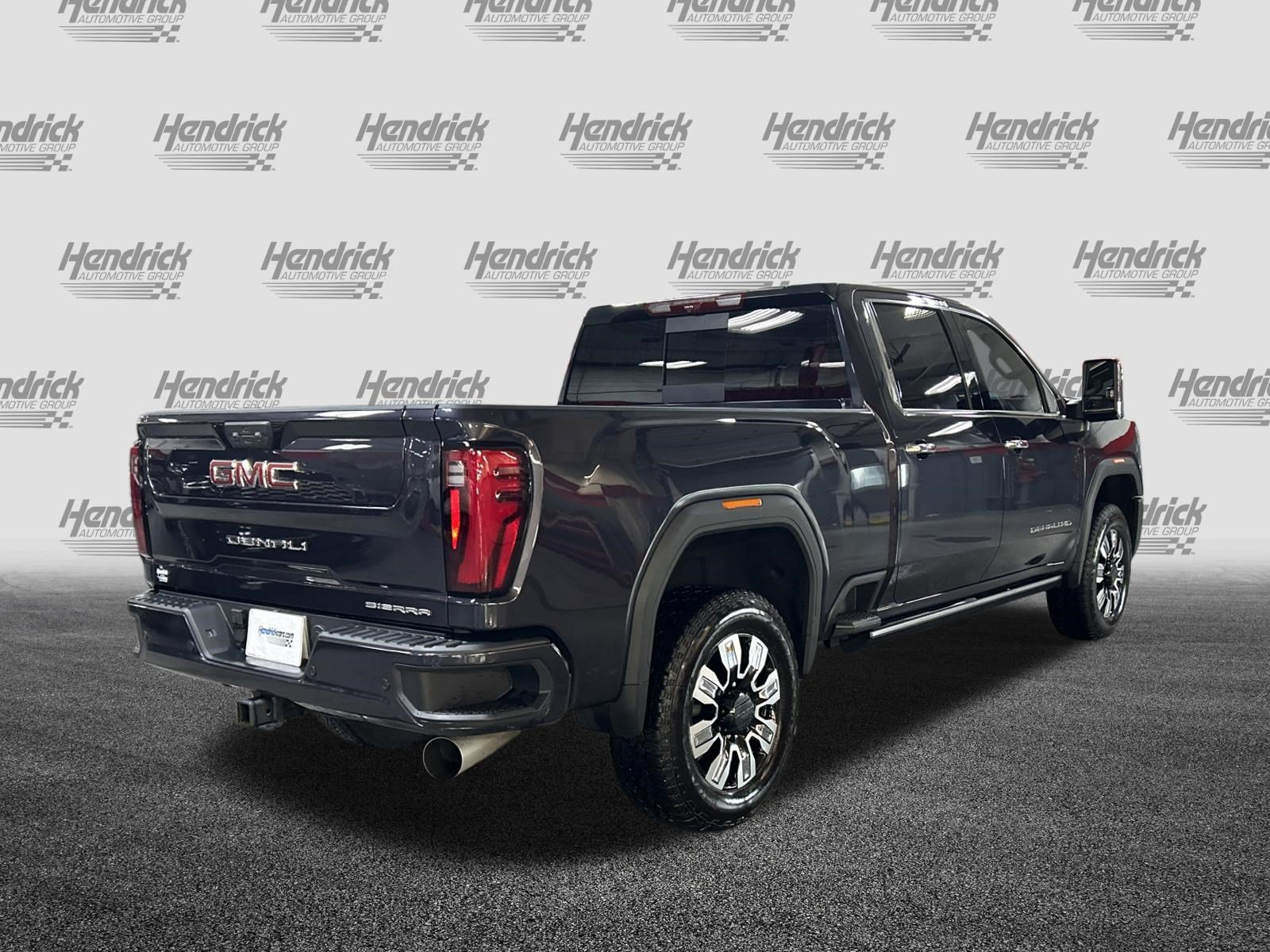 Used 2026 GMC Sierra 2500 Denali w/ Denali Reserve Package AWD/4WD image 10