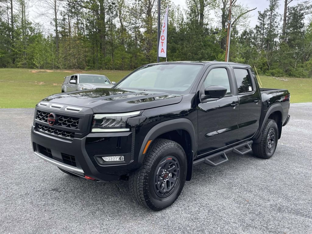 Used 2026 Nissan Frontier PRO-4X w/ Pro-4x Convenience Package image 5