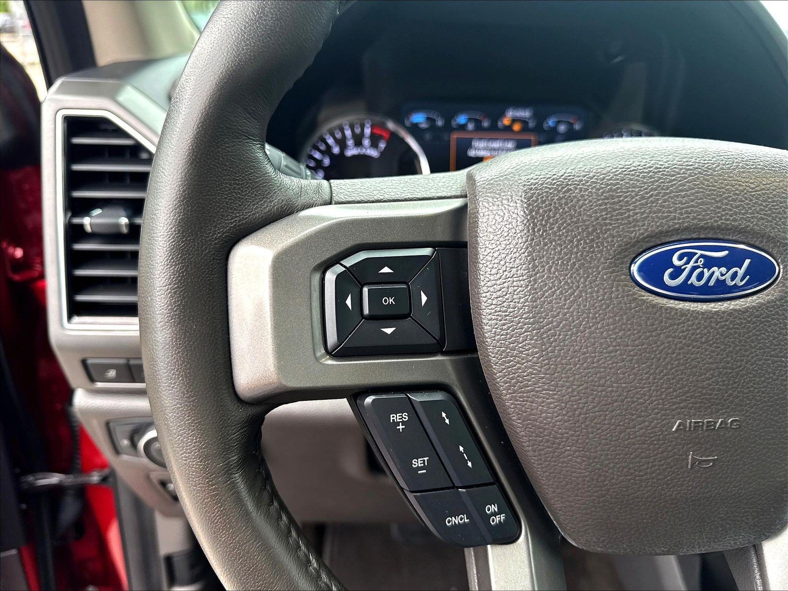 Certified 2021 Ford Expedition XLT RWD image 16